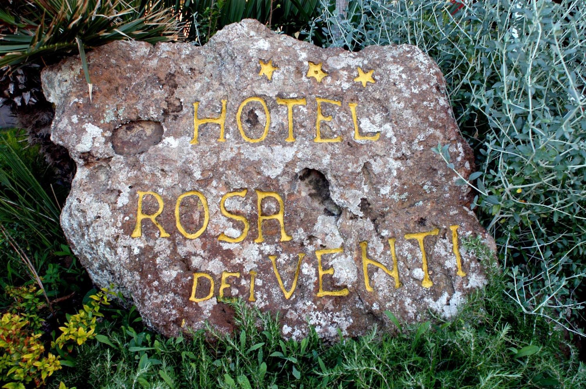 Hotel Rosa Dei Venti Castelsardo Bagian luar foto