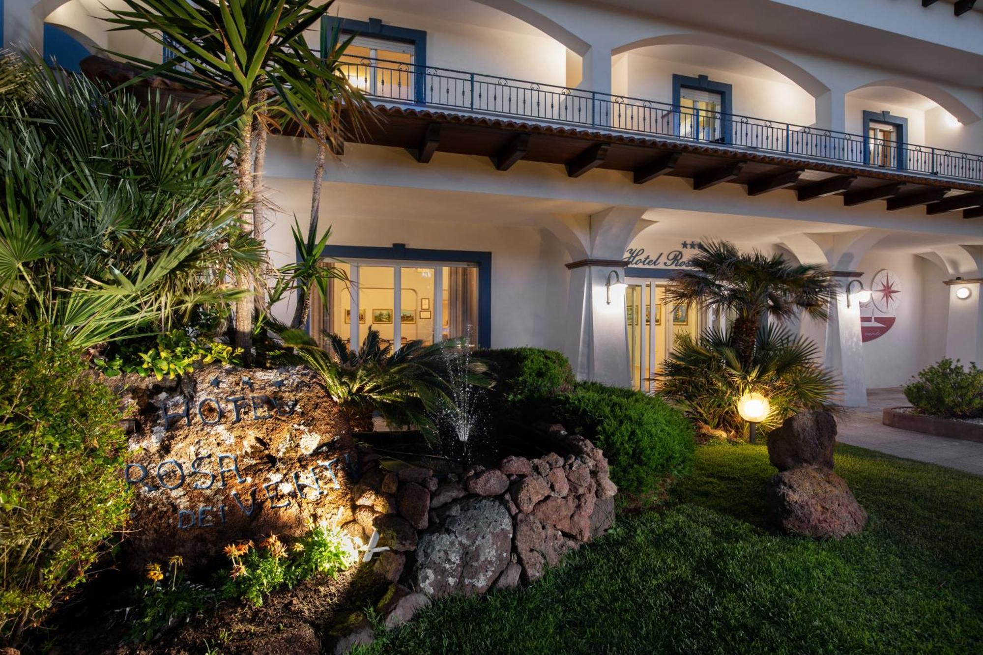 Hotel Rosa Dei Venti Castelsardo Bagian luar foto