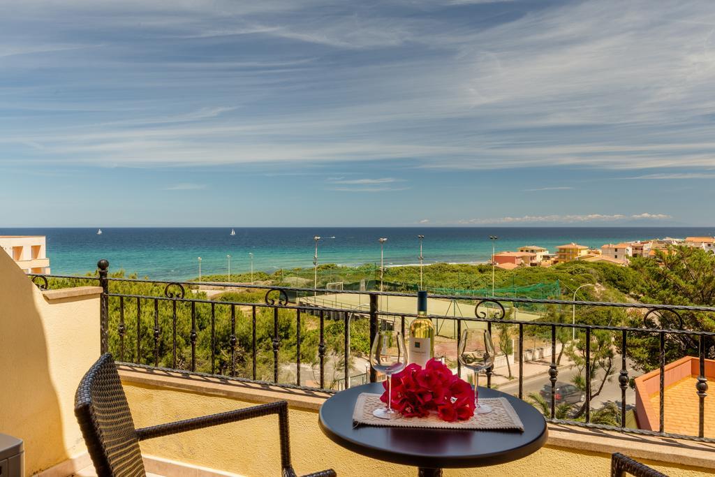 Hotel Rosa Dei Venti Castelsardo Bagian luar foto