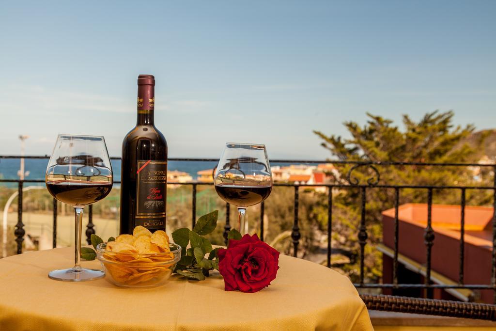 Hotel Rosa Dei Venti Castelsardo Bagian luar foto